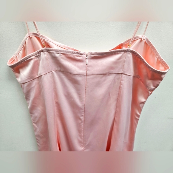 NWT/ UO Raffia Barbie Pink Woven Pouch - Picture 7 of 8